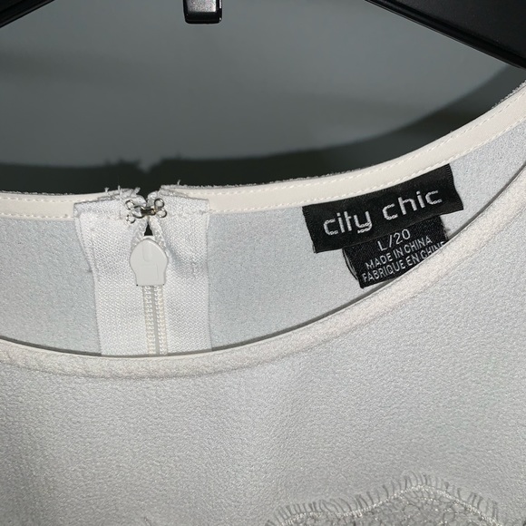 City Chic White Lace Panel Top - Picture 8 of 8